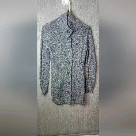 Merona button-down sweater. Size small - Picture 1 of 5